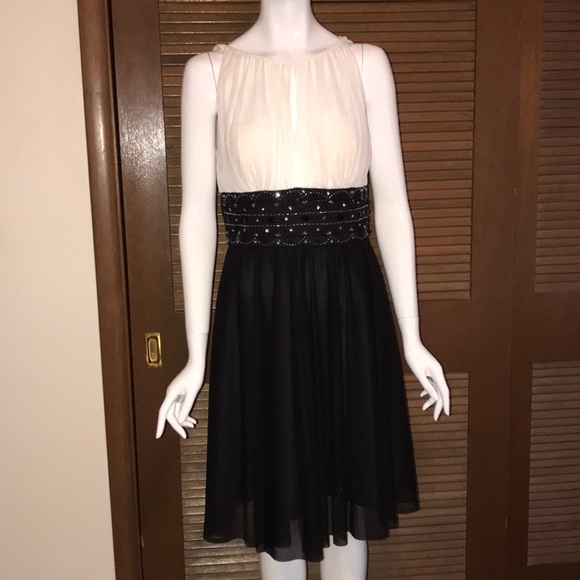 La Nouvelle Renaissance dress 👗 - Picture 2 of 8